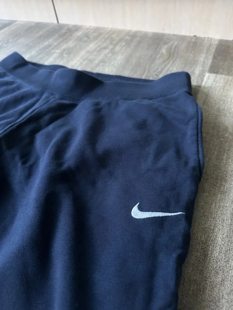 Широкі штани nike L — фото 2