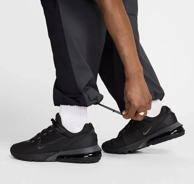 Штани чоловічі Nike Tech Woven Black/Grey HM7158-060 original — фото 8