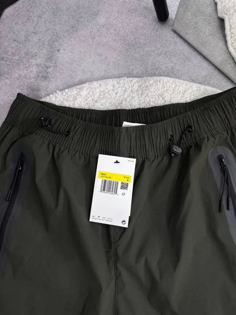 Штани Nike tech Woven / Найк теч вувен / нейлонові штани / Nike nylon pants / S,M,L,XL — фото 7