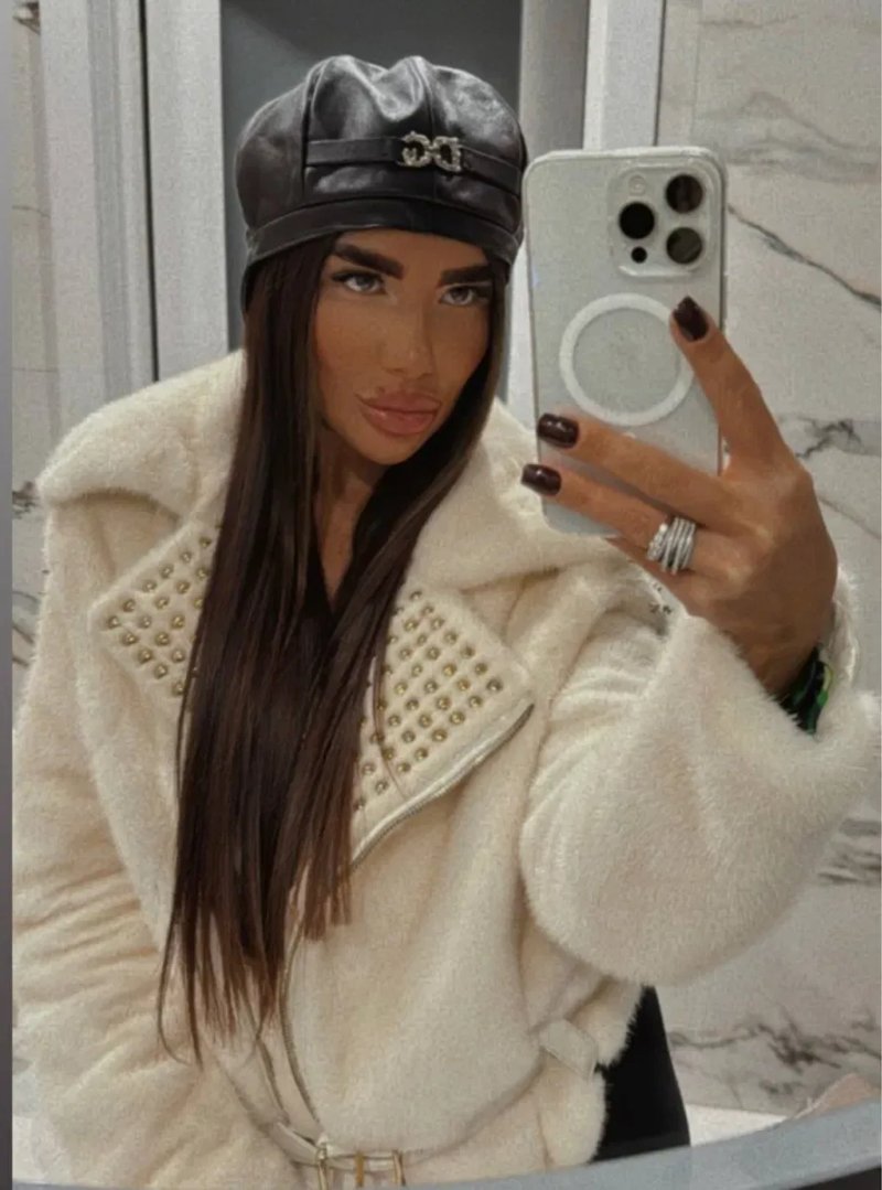 Шуба из меха Норки Phillip Plein в молочном  цвете и качестаенной фурн тары riri — фото 6