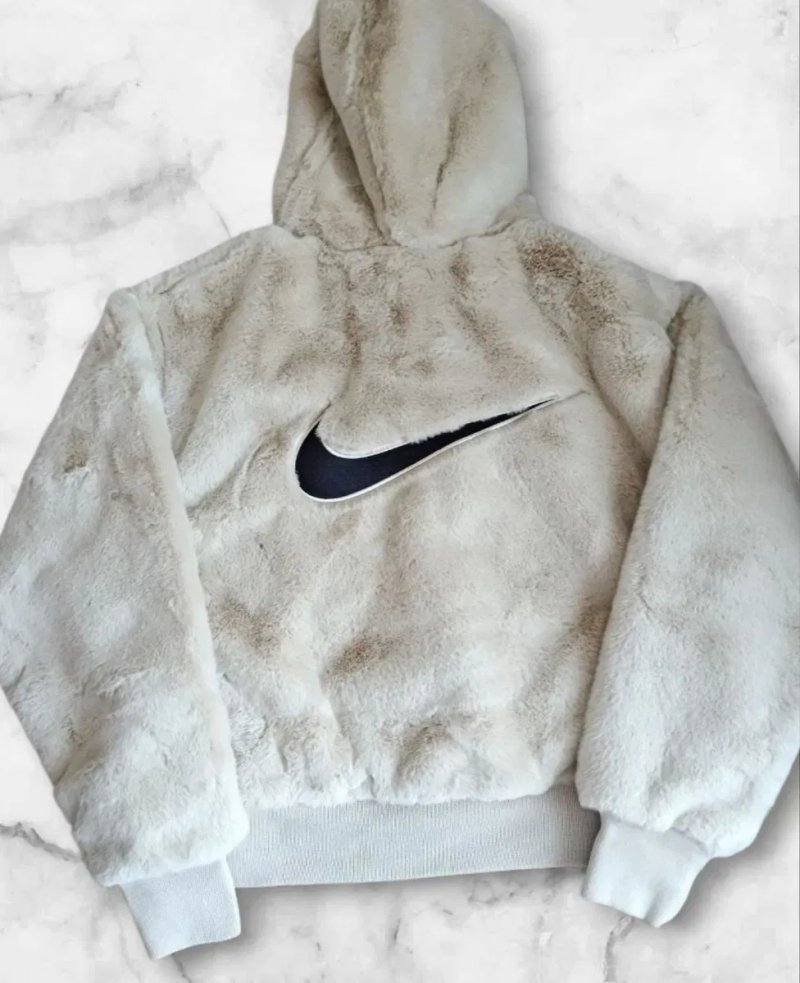 Шубка жіноча Nike розмір XS,S,M,L  Оригінал! — фото 5