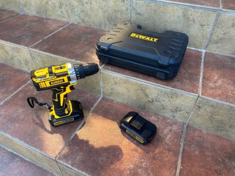 Шуруповерт акумуляторний dewalt. Шурупокрут ударний Шуруповерт ударный — фото 3