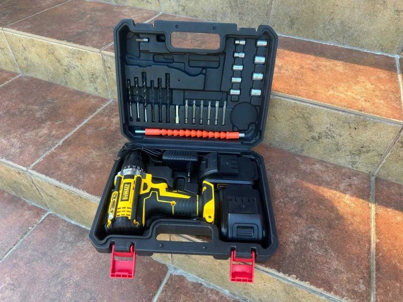 Шуруповерт акумуляторний dewalt. Шурупокрут ударний Шуруповерт ударный — фото 7