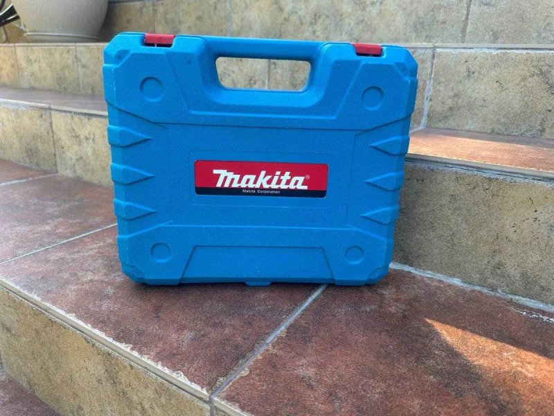 Акумуляторний шуруповерт Makita з DFR патроном та набором. Шурупокрут — фото 7