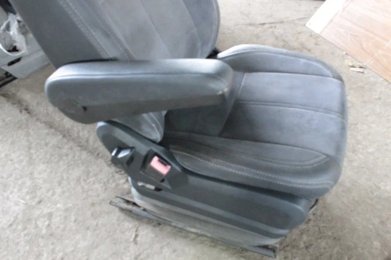 сидіння водія Пілот Volkswagen Crafter 2006-2016 — фото 7