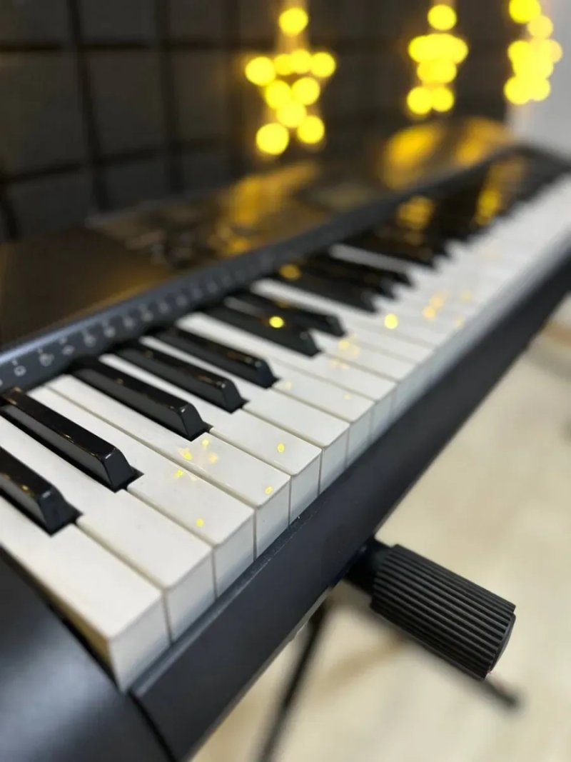 Синтезатор CASIO крута модель!!! Цифрове піаніно, клавіши — фото 4