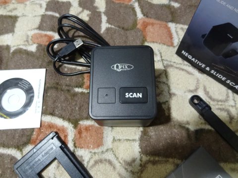 Сканер фотоплівки QPIX FS110 4812 для слайдів і негативів