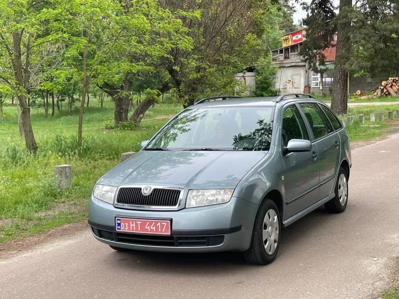 Skoda Fabia  1.4 бензин — фото 7