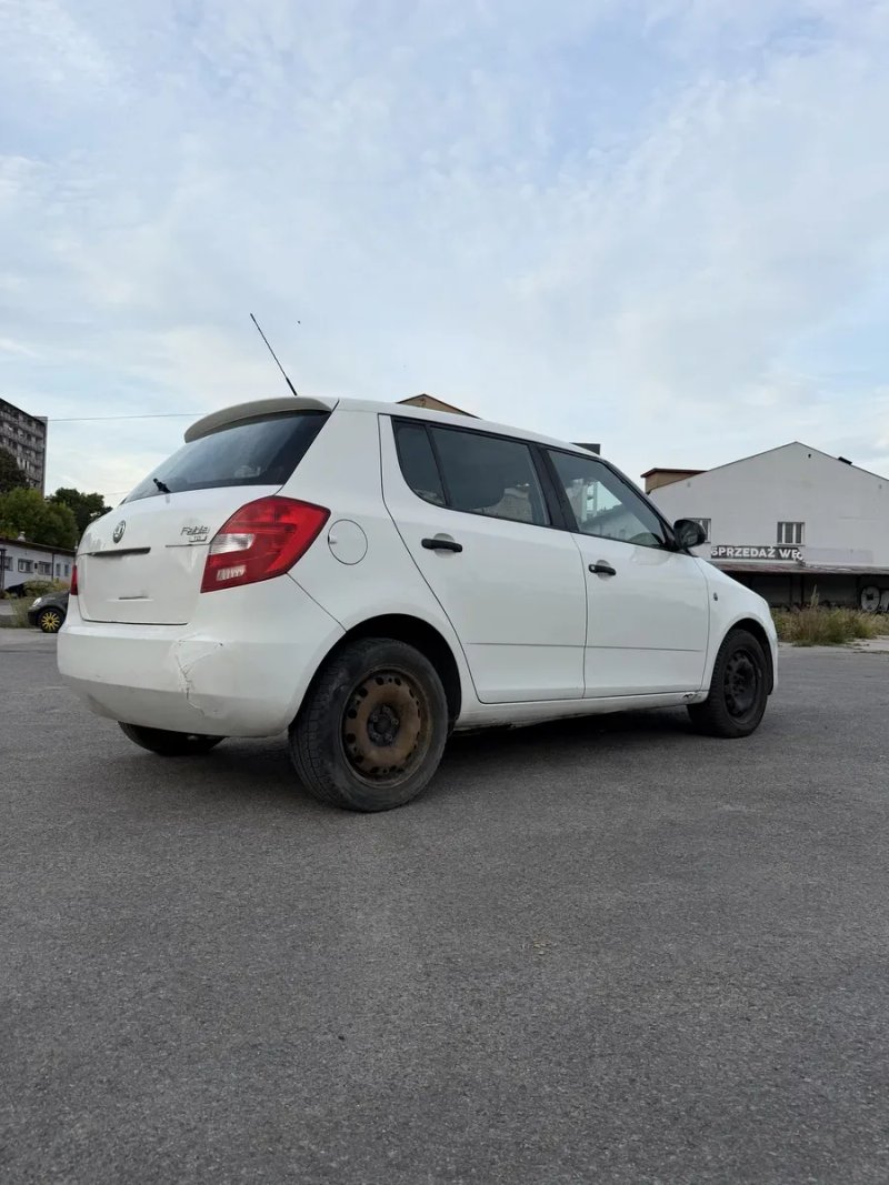 Skoda Fabia 1.6 TDI — фото 4