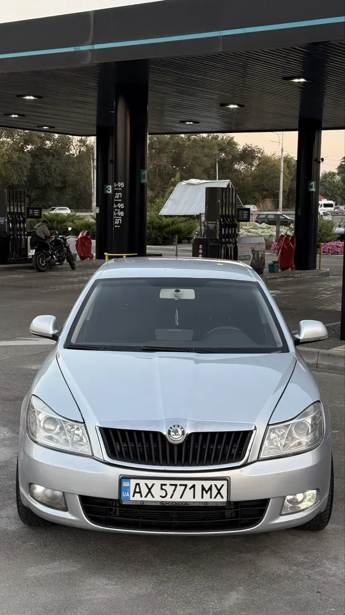 Skoda Octavia A5 2011 год 1.8 TSI авто в отличном состоянии! — фото 6