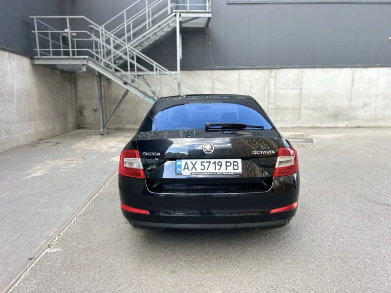 Skoda Octavia A7 1,4бенз автомат — фото 4