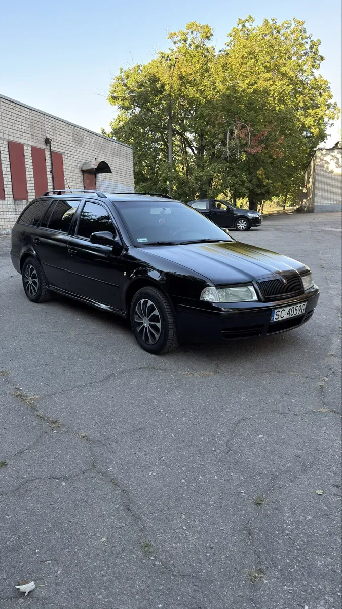 Skoda тур 1,9 дизель — фото 7