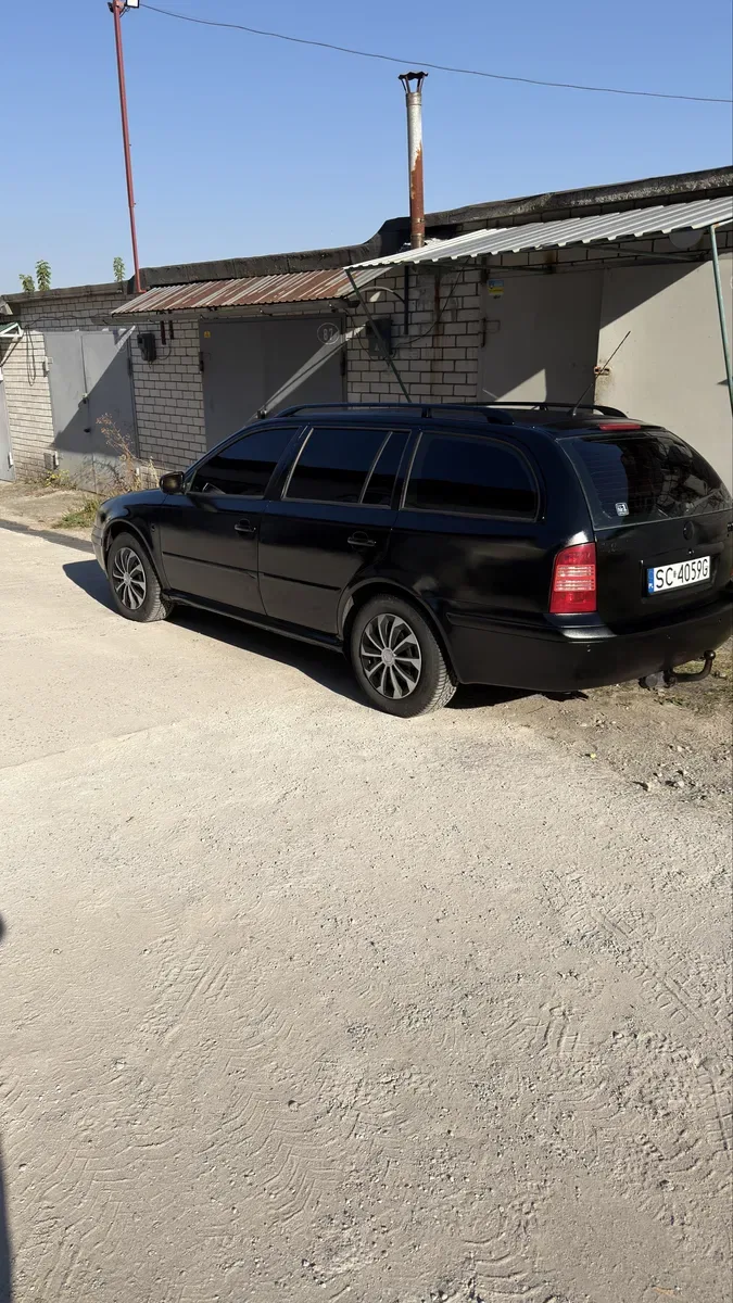 Skoda тур 1,9 дизель — фото 8