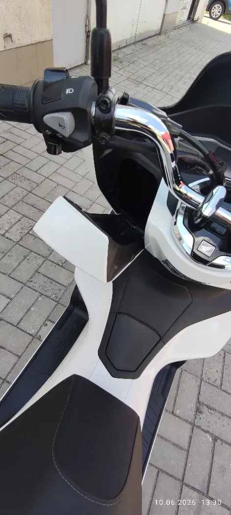 Скутер, максі скутер хонда, Honda PCX 125 — фото 8