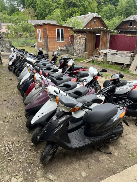 Скутери Honda Dio