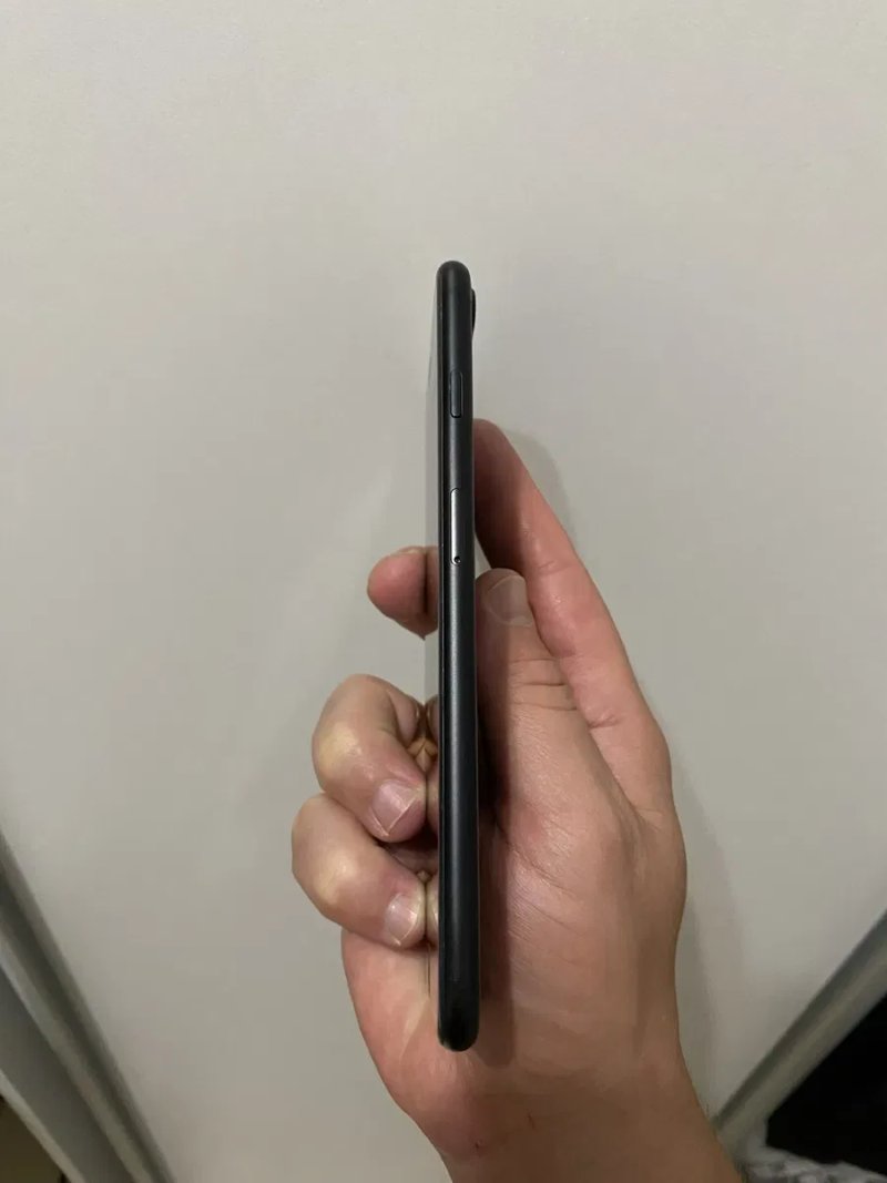 Смартфон Apple iPhone 7 Plus 32 ГБ — фото 4