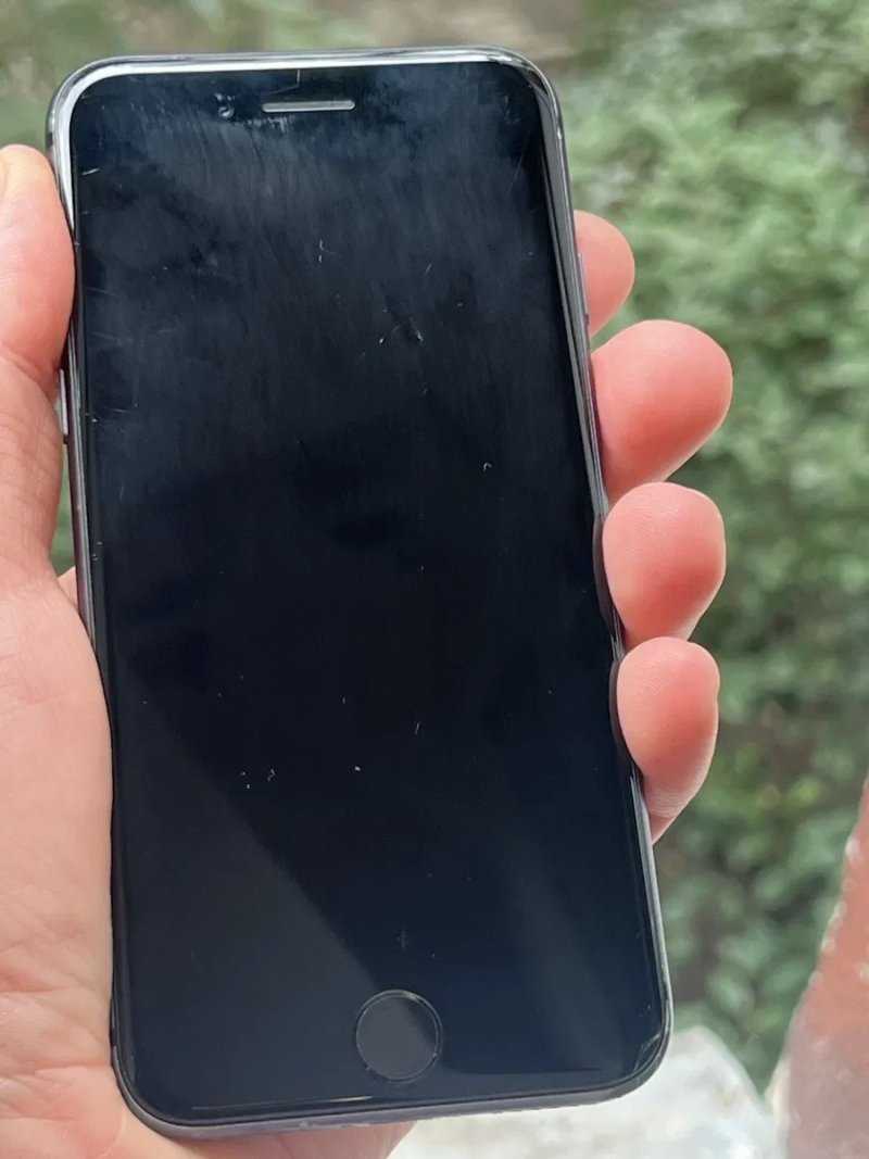 Смартфон Apple iPhone 8 64gb bat75%неверлок — фото 3