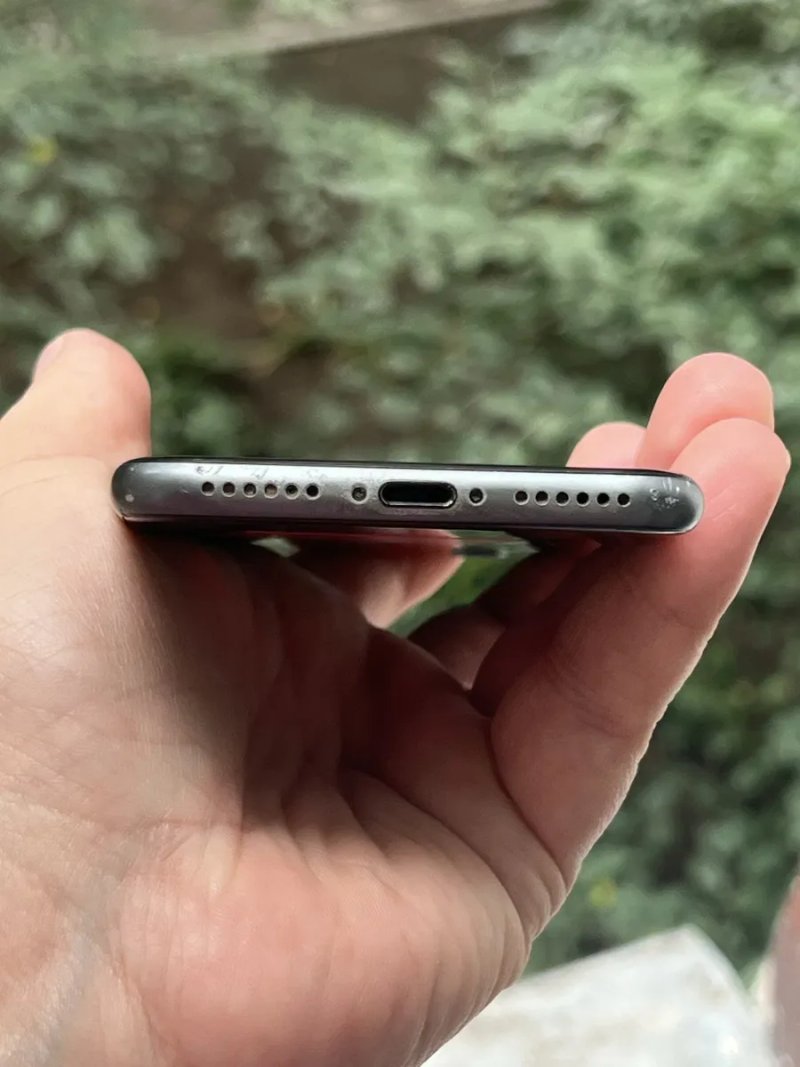 Смартфон Apple iPhone 8 64gb bat75%неверлок — фото 4