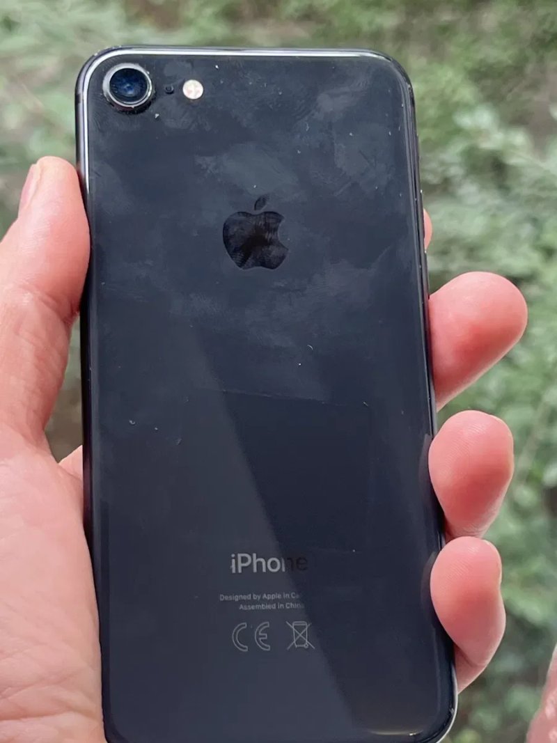 Смартфон Apple iPhone 8 64gb bat75%неверлок — фото 5