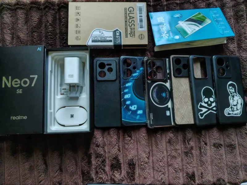 Смартфон Realme Neo 7se, 120гц, 12/256Гб,NFC,проц Dim 8400, 7000ma АКБ, 80вт, 50+16мп, Grey, потягне все — фото 6