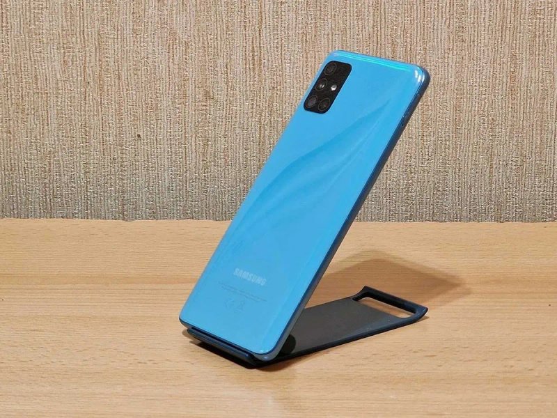 Смартфон Samsung Galaxy A51 4/128Gb NFC DS Green селфі камера 32 Мп Оригінальний. В ідеальному стані - як новий. — фото 2