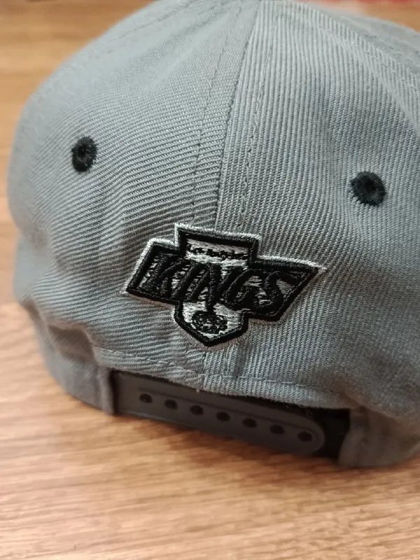 Snapback Zephyr «Los Angeles Kings» (NHL) серый — фото 3