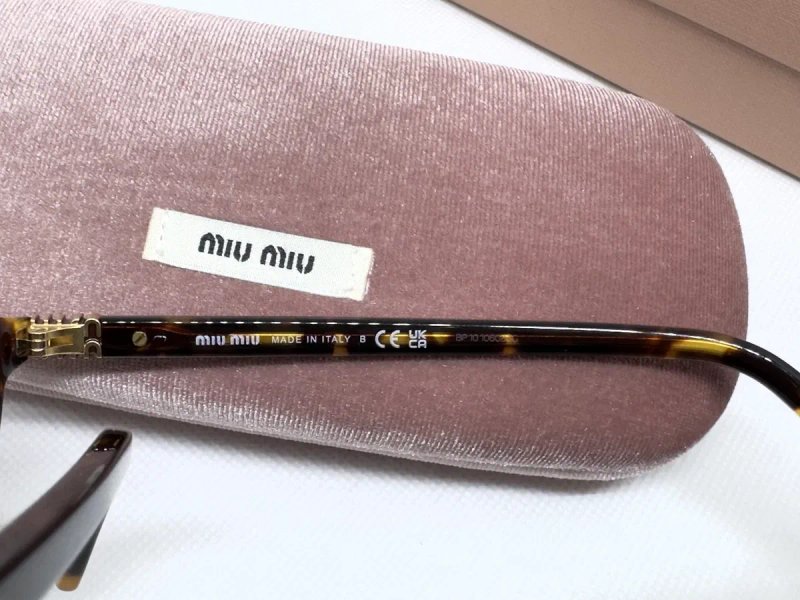 Солнцезащитные очки Miu Miu MU 04ZS VAU08N 50 (оригинал, новые) — фото 8