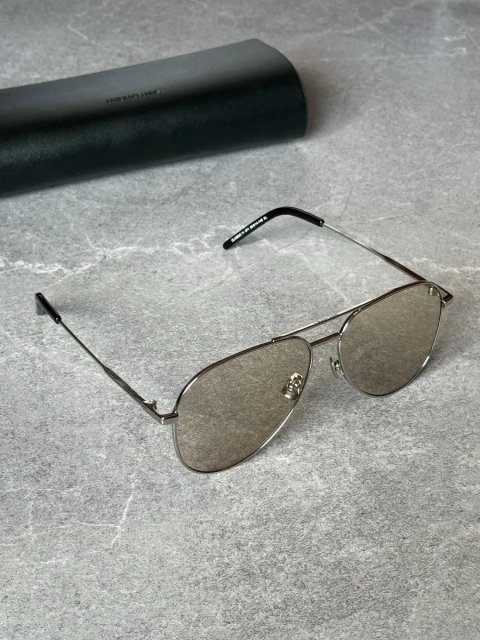 Сонцезахисні окуляри Saint Laurent classic 11 071 авіатор солнцезащитные очки авиатор сен лоран