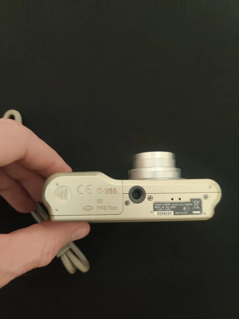 Sony Cyber-shot DSC-S2000 Вінтажна Мильниця фотоапарат фотокамера — фото 8