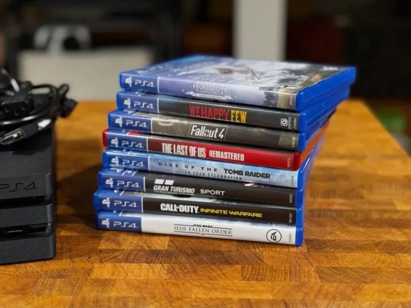 Sony PlayStation 4 Pro 1 TB/Ps 4 pro 1 TB-  у Комплекті 2 Джоя+ Ігри на дисках — фото 2