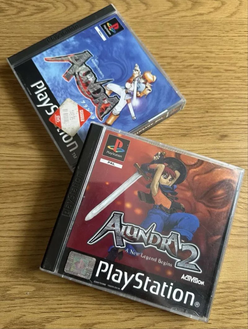 Sony PlayStation 1: Silent Hill, Doom Dino Crisis, Final Fantasy GranTurismo Legacy of Kain Soul Reaver, Alone in the Dark, Evil Dead Driver Spyro — фото 6