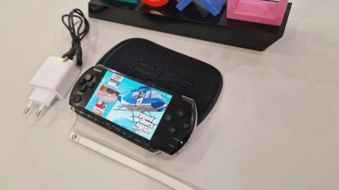 Sony PSP 3000 64гиг 138игр+ чехол!
