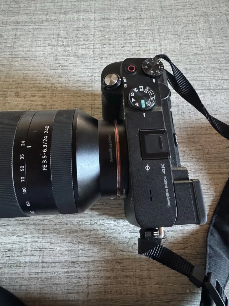 Sony Q 7C ILCE-7C + Sony FE 24-240 mm f/3.5-6.3 — фото 4