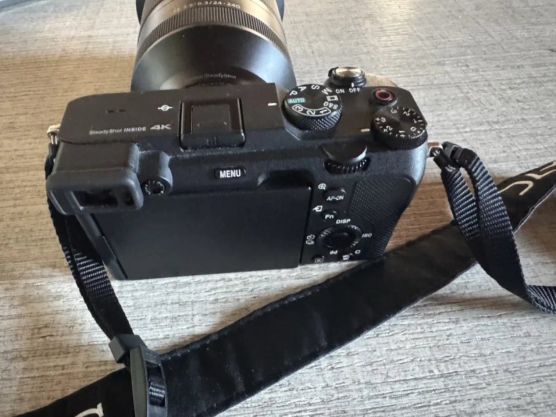 Sony Q 7C ILCE-7C + Sony FE 24-240 mm f/3.5-6.3 — фото 5