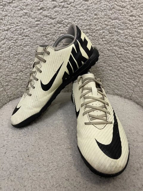 Сороконіжки Бутси футзалки сороконожки кросівки Nike 40р