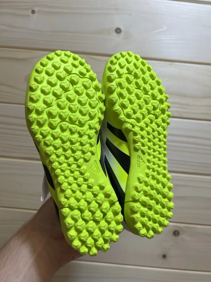 Сороконожки бутси копи футзалки дитячі Adidas Predator Club опт роздріб — фото 5