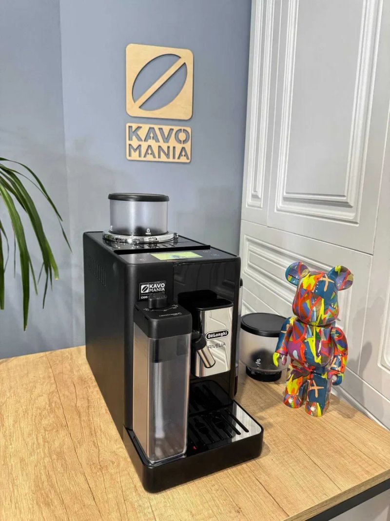 Современная кофемашина DeLonghi Rivelia с двумя бункерами для зерен — фото 4