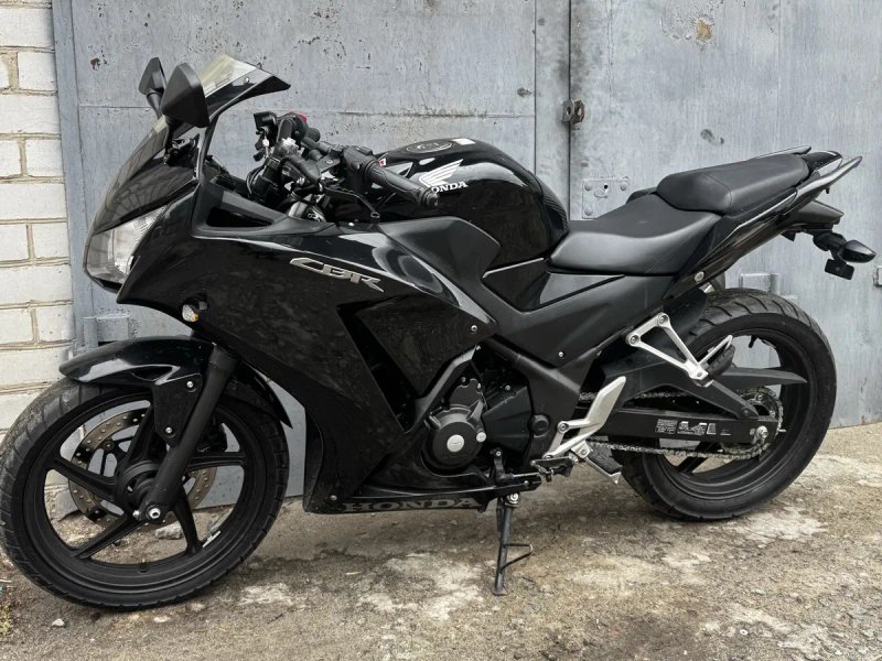 Спорт Байк Honda CBR 250R 2015 — фото 2