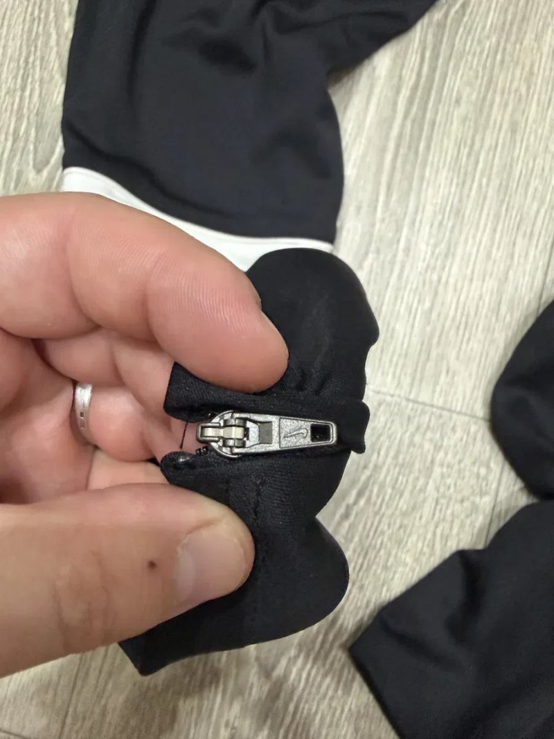 Спортивні штани Nike Dri-Fit , у чорному кольорі , в розмірі М-L — фото 4