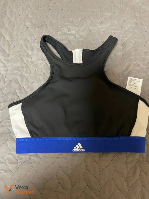 Спортивний топ adidas з чашками розмір S