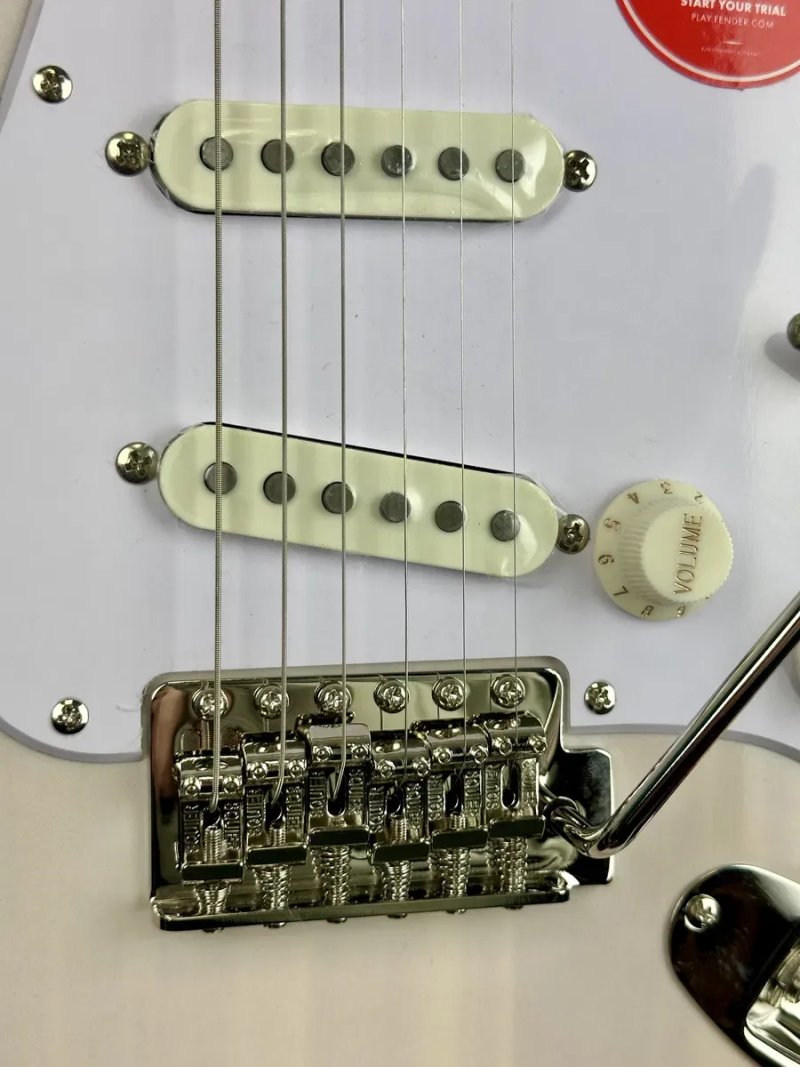 Squier by Fender Stratocaster Classic Vibe 50S White (ТОП Скваєр) — фото 7