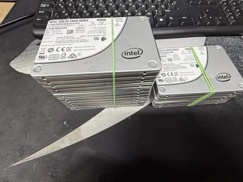 SSD диски SATA 960Gb корпоративного класу HPE p/n: 866615-003/ Intel SSD D3-S4610 960Gb — фото 3
