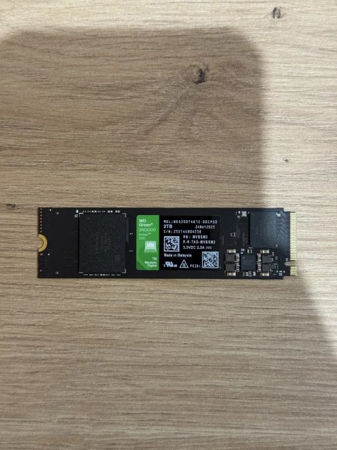 SSD WD Green SN3000 2TB NVMe M.2 2280 PCIe 4.0  - 83 години