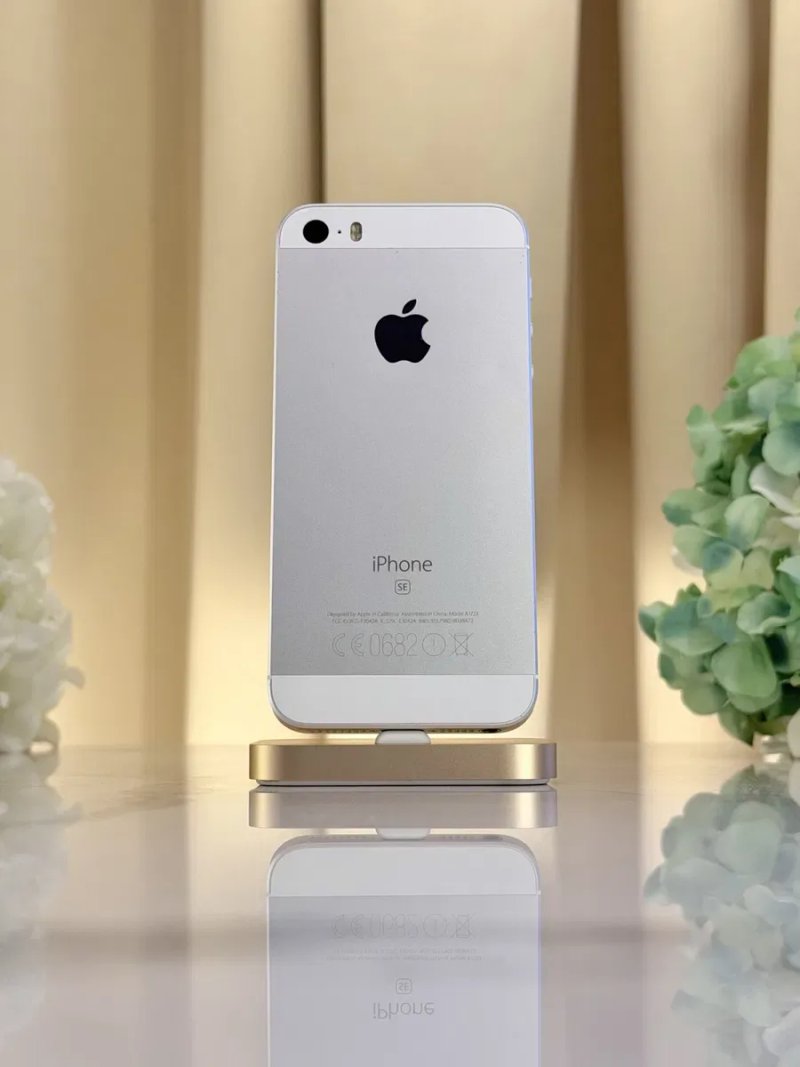 Стан Нового! iPhone SE-1 Silver Без ремонтів! (Магазин Гарантія) — фото 5