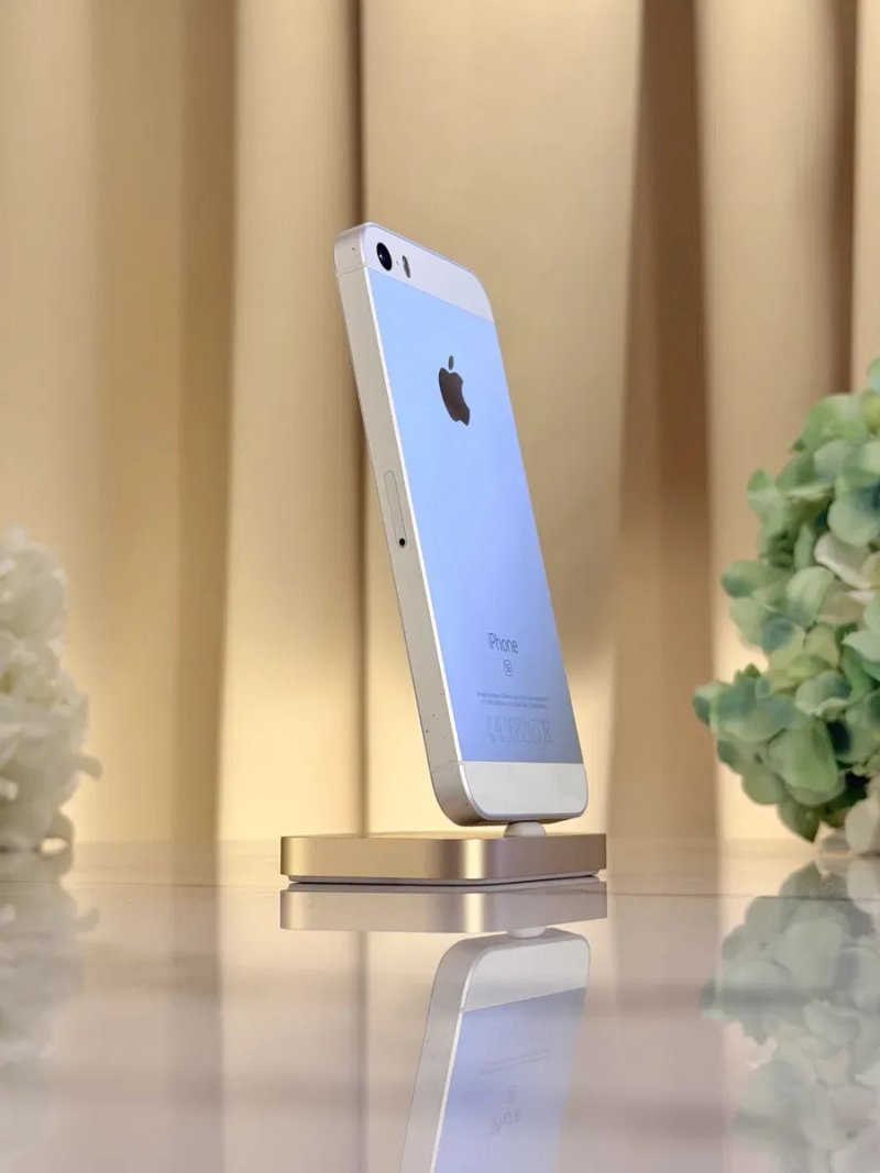 Стан Нового! iPhone SE-1 Silver Без ремонтів! (Магазин Гарантія) — фото 6