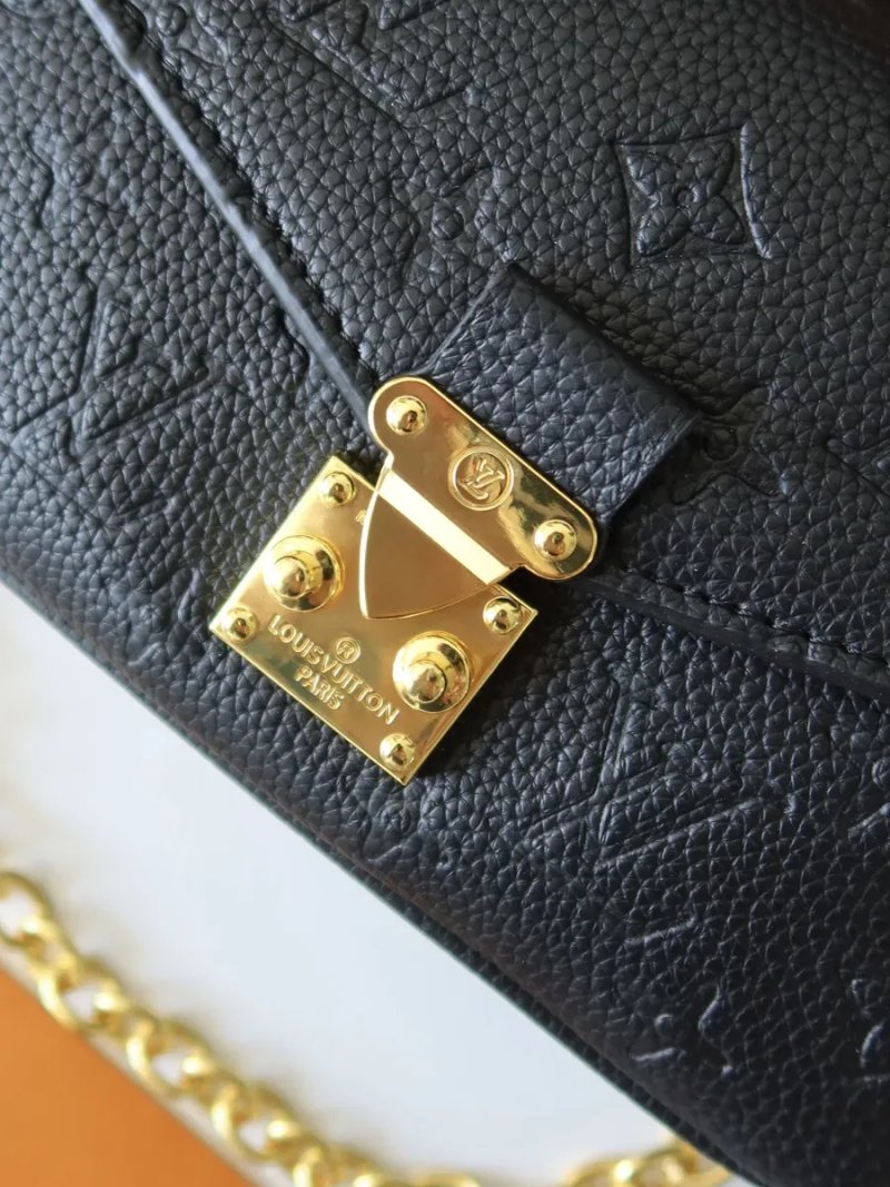 Стильна жіноча сумочка чорна шкіряна натуральна шкіра Louis Vuitton Pochette Metis black сумка женская черная кожаная натуральная кожа луи витон метис — фото 3