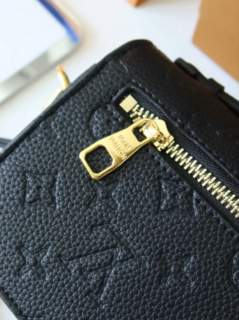 Стильна жіноча сумочка чорна шкіряна натуральна шкіра Louis Vuitton Pochette Metis black сумка женская черная кожаная натуральная кожа луи витон метис — фото 5