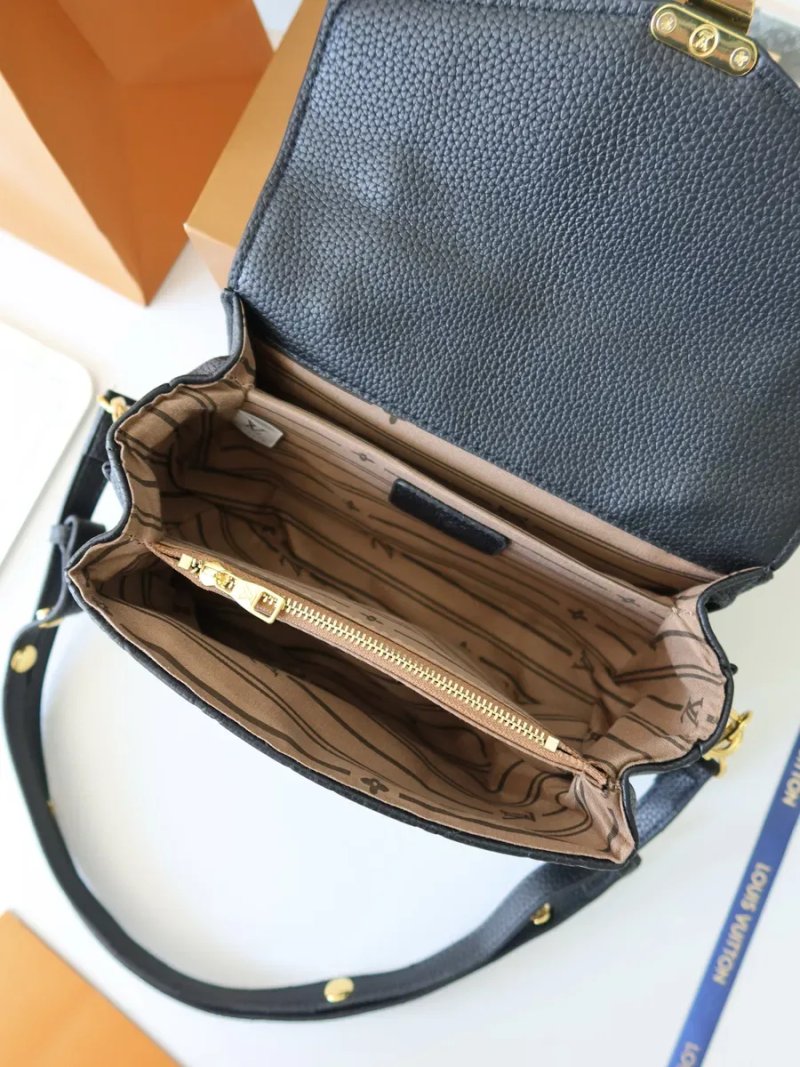 Стильна жіноча сумочка чорна шкіряна натуральна шкіра Louis Vuitton Pochette Metis black сумка женская черная кожаная натуральная кожа луи витон метис — фото 6
