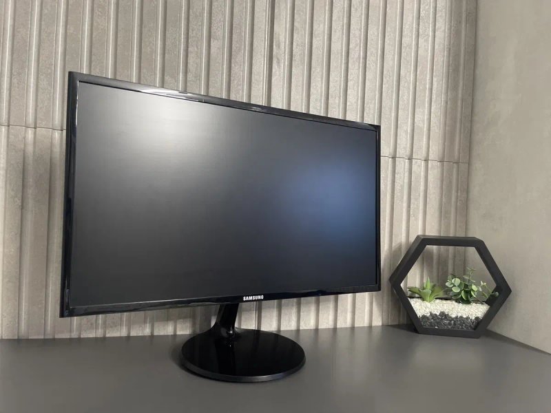 Стильний Монітор Samsung 24F350F HDMI full hd — фото 5