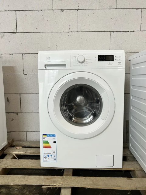 Стиральная машина Electrolux 6 кг.EWS1064EDW.Гарантия!